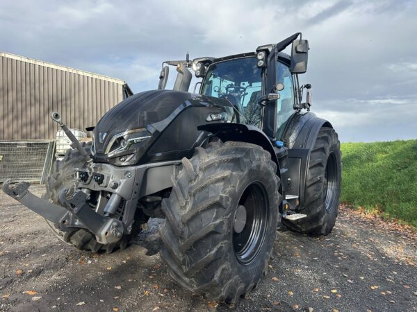 Valtra Q305 unlimited tractor – EX HIRE – 1000 hrs with 5yrs 0% finance and warranty