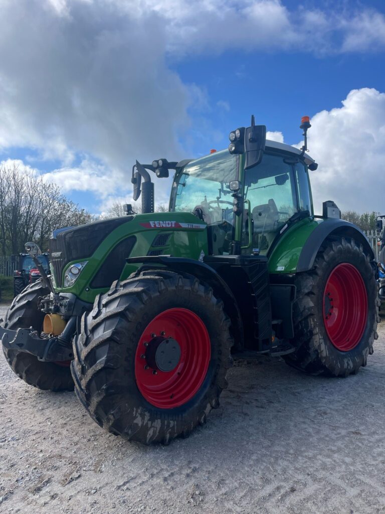 Fendt 718 Power + Setting 2 – 4750 hours – 2022