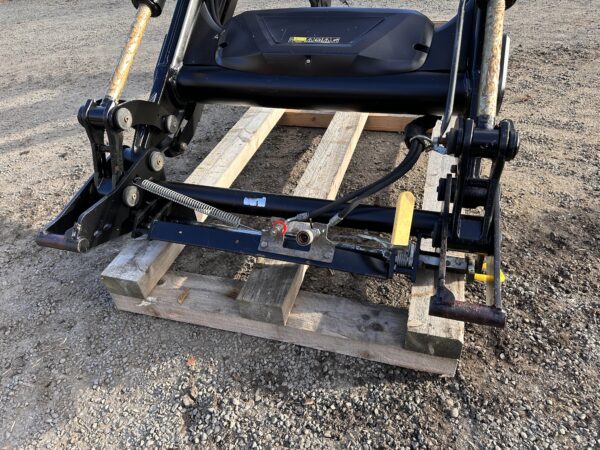 Quicke/Valtra G4s loader