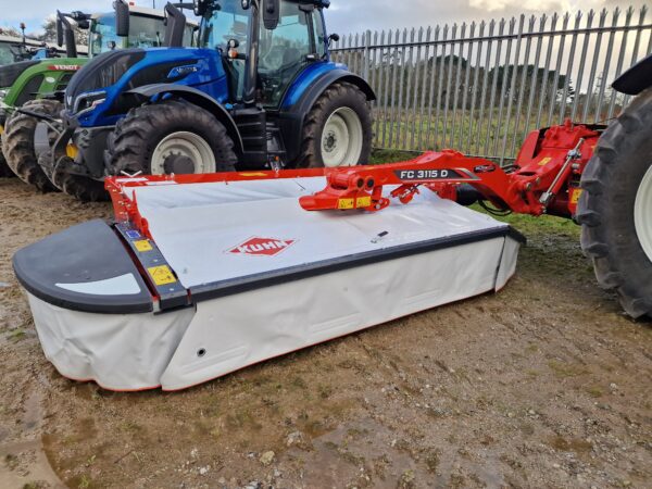 Kuhn FC3115D mounted rear mower conditioner