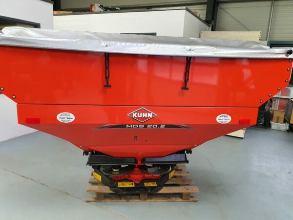 Kuhn MDS 20.2 Twin Disc Fertiliser Spreader
