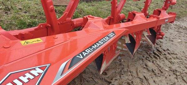 Kuhn Vari Master 123 non stop hydraulic 5 furrow plough