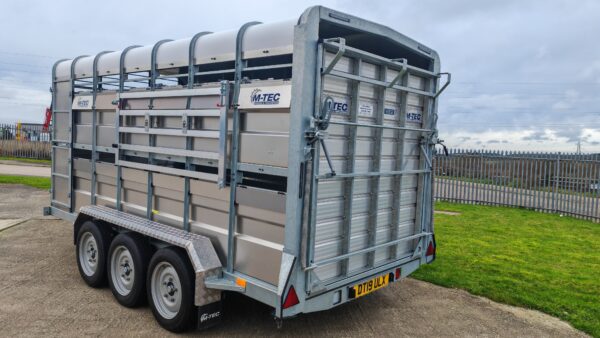 M-tec 14ft x 6ft tri axle livestock trailer c/w sheep decks